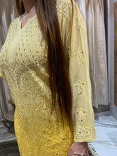 Load image into Gallery viewer, Chikankari Viscose Mukaish Set