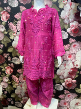 Load image into Gallery viewer, Rani Pink Chanderi Silk Pant Set
