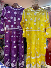 Load image into Gallery viewer, Soft chanderi Short Kurti

